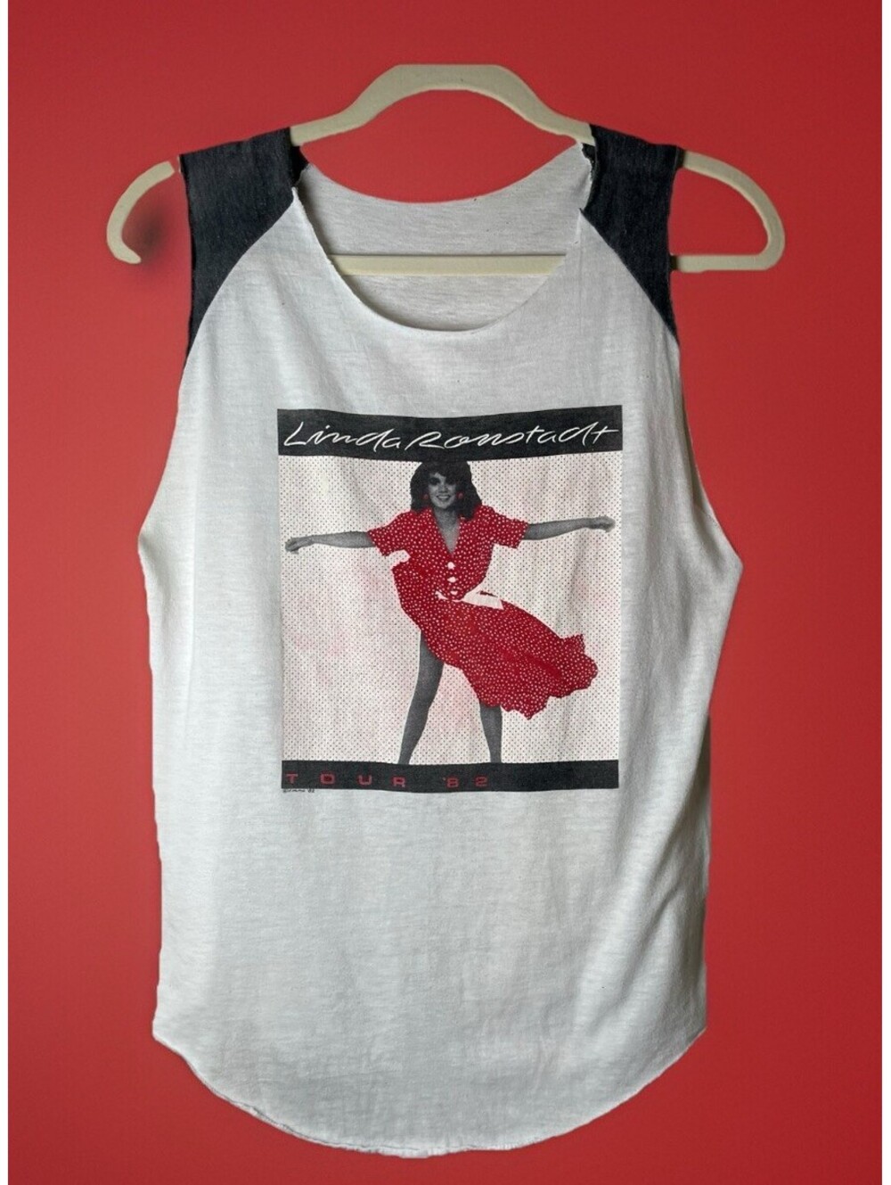 Vintage 82’Linda Ronstadt Concert Raglan Cut T-Shirt Paper Thin Retro Music RARE